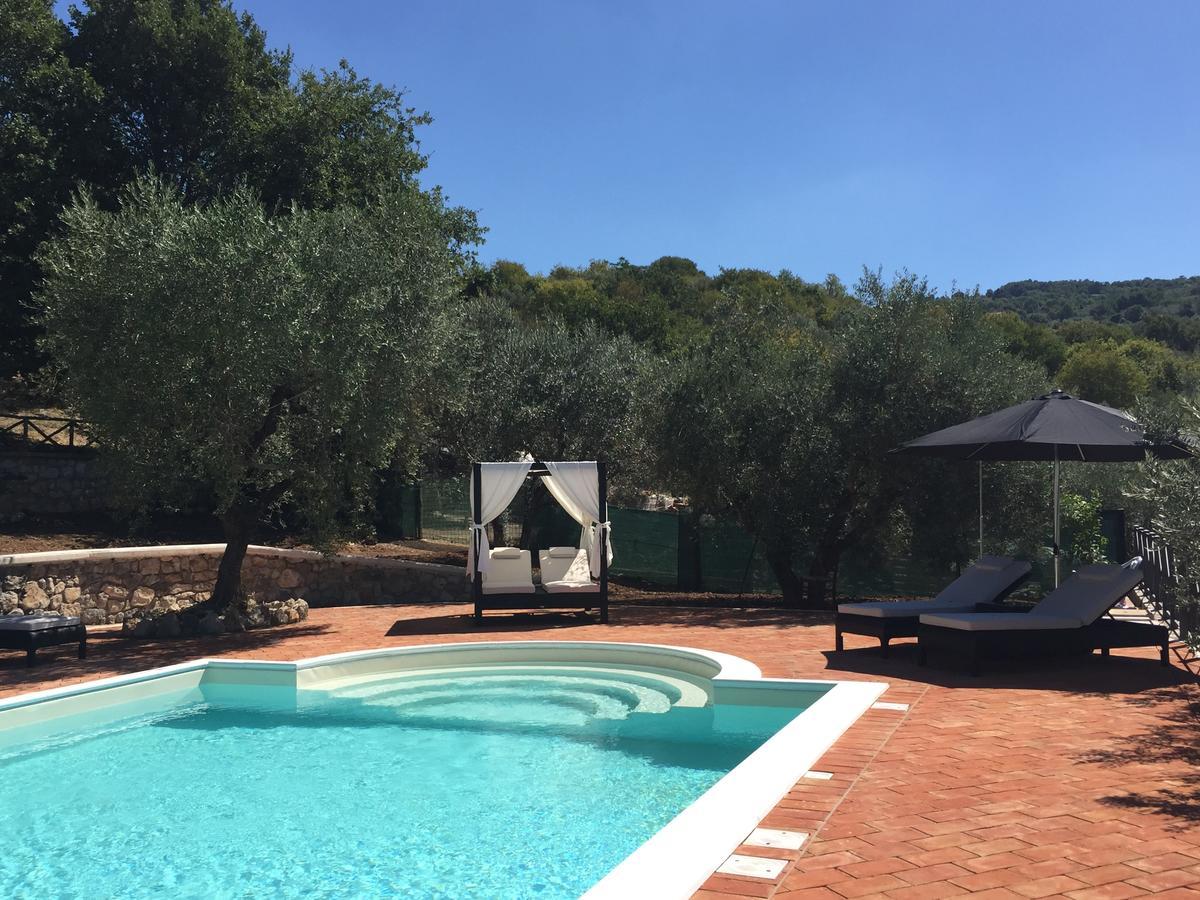 Casale San Pietro Bed & Breakfast Anagni Exterior photo